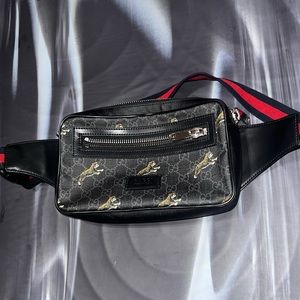 Iconic Gucci crossbag